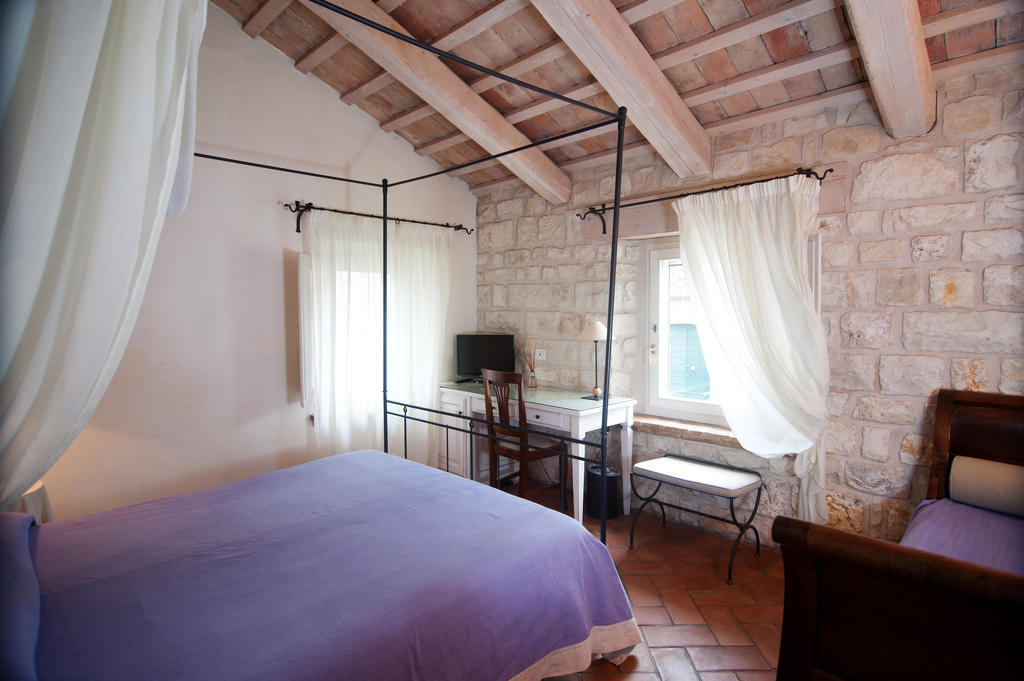 Valcastagno Relais & Residence Sirolo Room photo