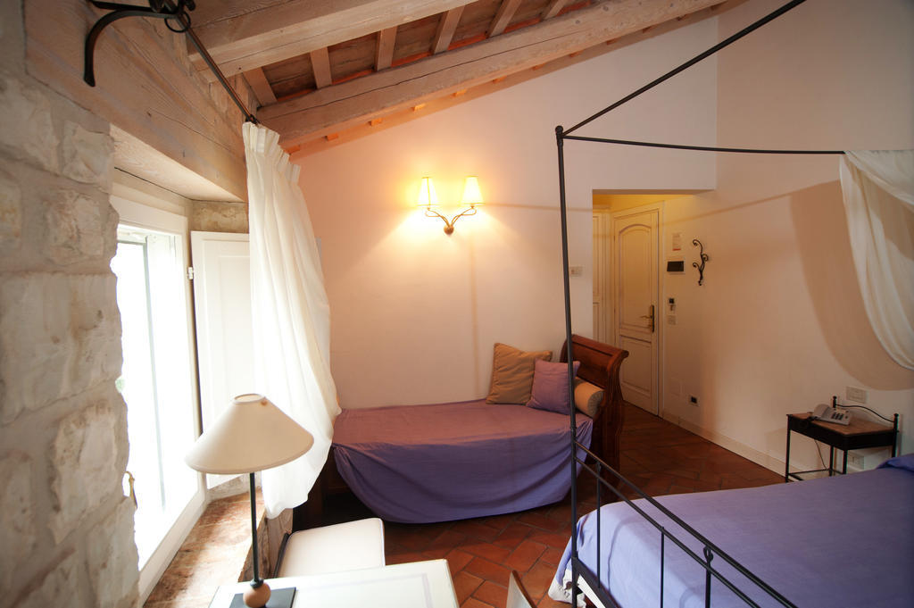 Valcastagno Relais & Residence Sirolo Room photo