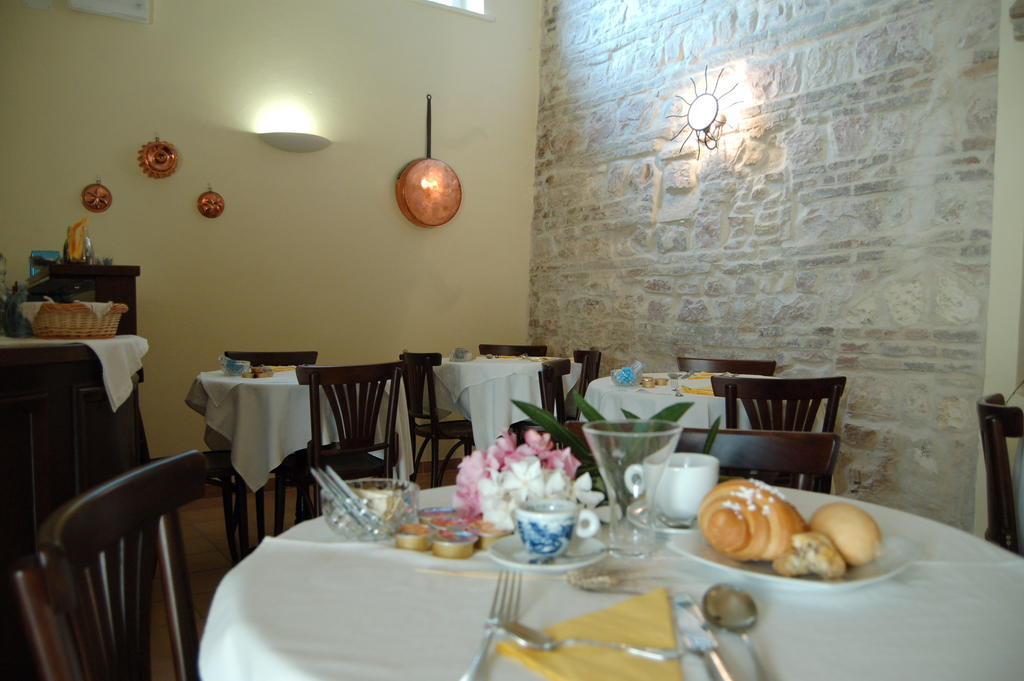 Valcastagno Relais & Residence Sirolo Exterior photo